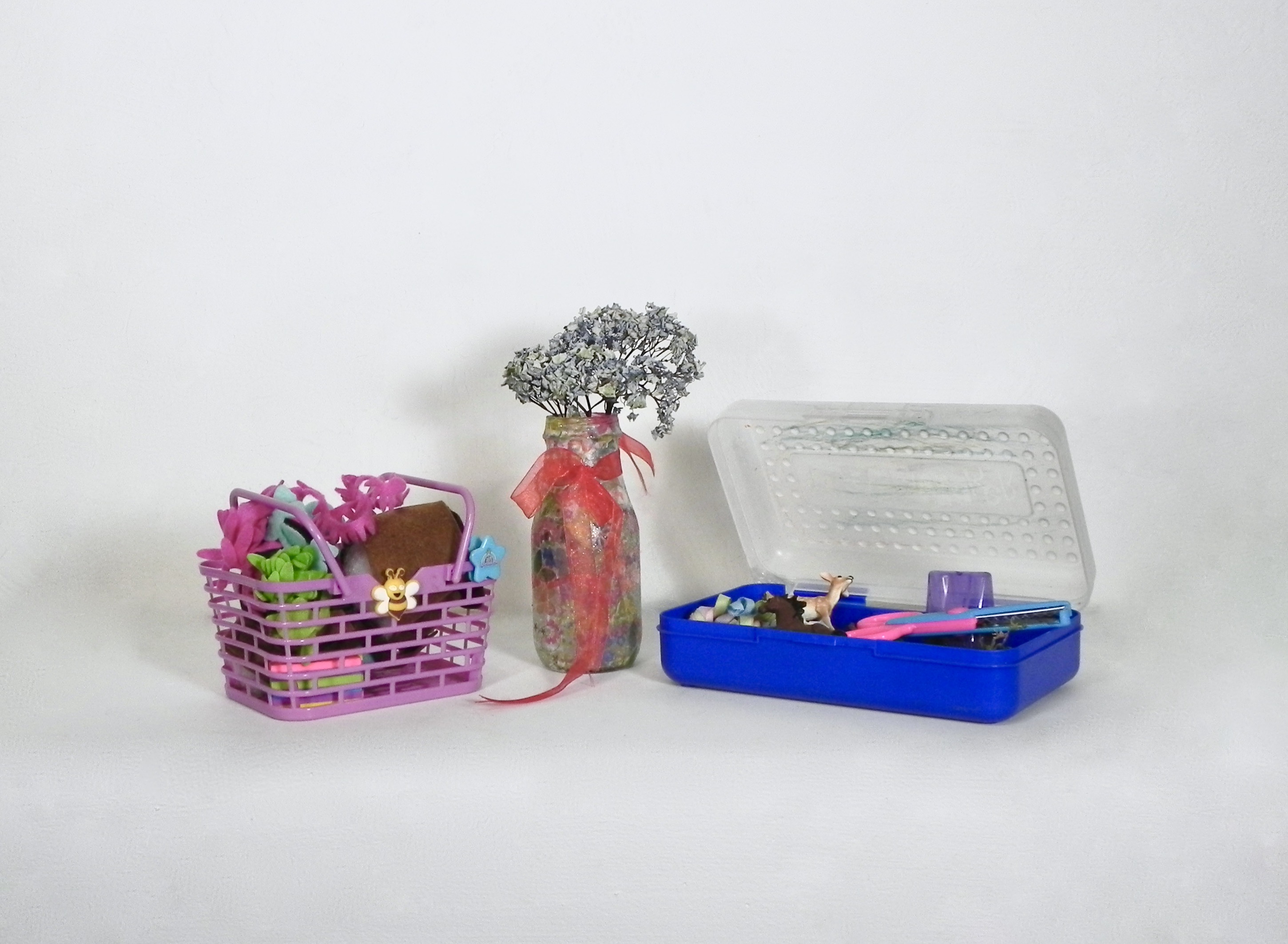 9333 #9334 #9335 Purple Plastic Craft Basket 6x5x5, Children's Art